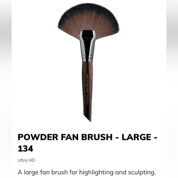 Make up For Ever - POWDER FAN BRUSH - 134 - Picture 1 of 4